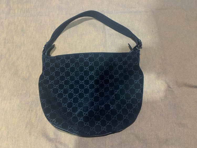 ขายกระเป๋าสะพาย Gucci Black GG Suede Hobo รูปที่ 13
