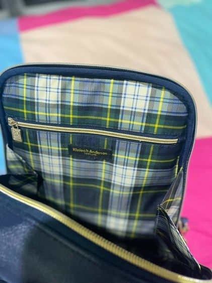 ขายกระเป๋าสะพาย กระเป๋าเป้ Kinloch Anderson ถือ Royal Warrant หนัง ลายตาราง สีกรมท่า รูปที่ 3