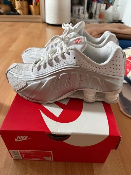 Nike Shox R4 มือสอง รูปที่ 3