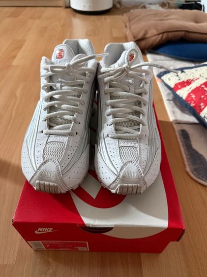 Nike Shox R4 มือสอง