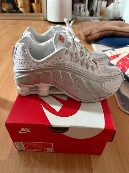 Nike Shox R4 มือสอง รูปที่ 2