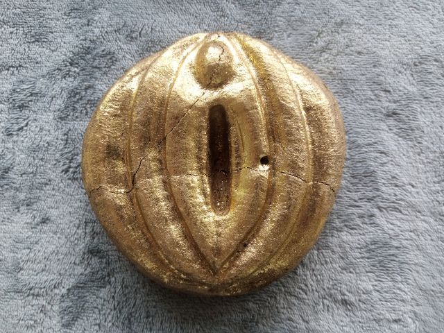 โยนี (ไม้แกะ)