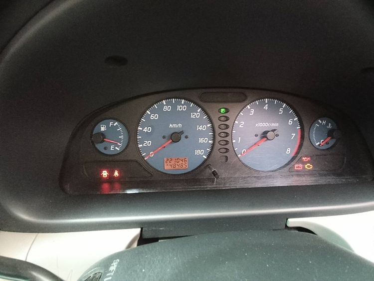 Nissan Serena 2011 2.0 Van เบนซิน ไม่ติดแก๊ส เกียร์อัตโนมัติ บรอนซ์เงิน รูปที่ 4