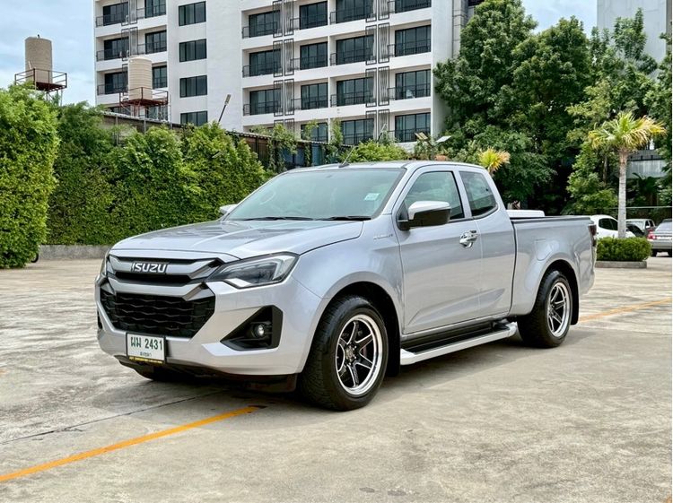 รถ Isuzu D-MAX 1.9 Hi-Lander L สี บรอนซ์เงิน