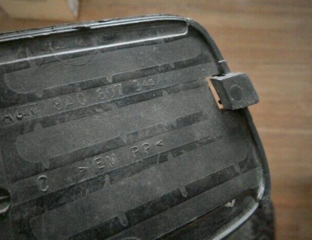 ลิ้นชักเขี่ยบุหรี่ ตรงรุ่น Audi A80 ปี 95 เป็นรุ่นลายไม้ครับ และ คันเข้าเกียร์ Audi A80 Auto สภาพสวย สวิคกระจกไฟฟ้า ปี91-93 พร้อมกรอบมือจับ รูปที่ 8