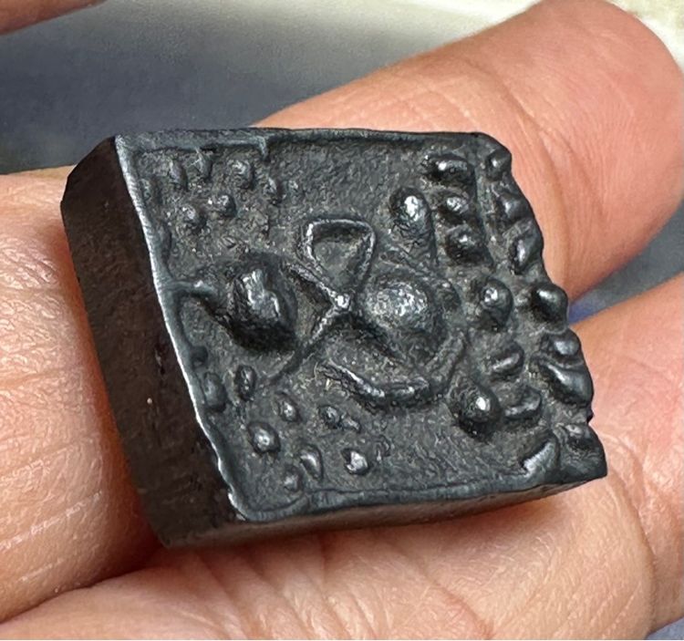 🙏พระปิดตาเนื้อสัมฤทธิ์กลับดำ ไม่ทราบที่🙏พระปิดตาไม่ทราบที่ องค์ละ1000 รูปที่ 5