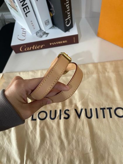 ขายกระเป๋า Louis Vuitton  สภาพ NEW ปี 2020 อุปกรณ์ครบน้องนอนตู้อย่างเดี่ยวใหม่มากๆค่ะ  รูปที่ 12