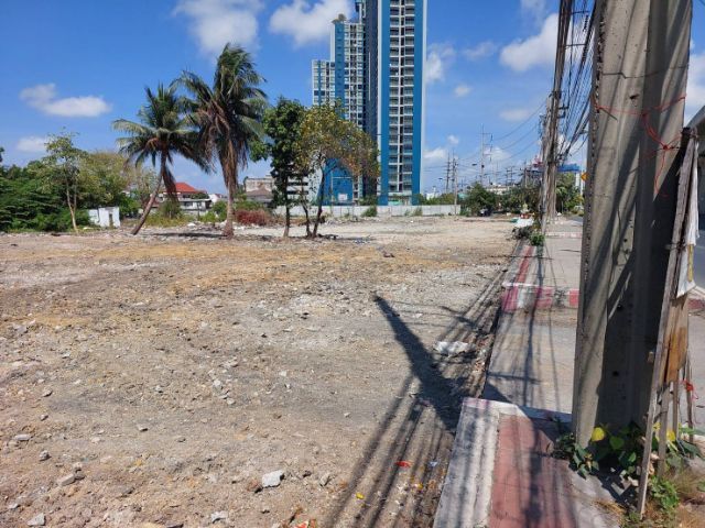 ขายที่ดินเปล่า