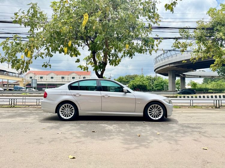 BMW Series 3 2010 318i Sedan เบนซิน ไม่ติดแก๊ส เกียร์อัตโนมัติ บรอนซ์เงิน รูปที่ 3