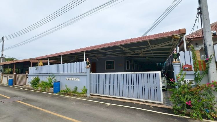 ขายบ้านเดี่ยว ชั้นเดียว 75.4 ตรว พื้นที่ใช้สอยเยอะมาก  ซอยวัดวชิรคาม  ต.ท้ายหาด อ เมือง จ.สมุทรสงคราม   