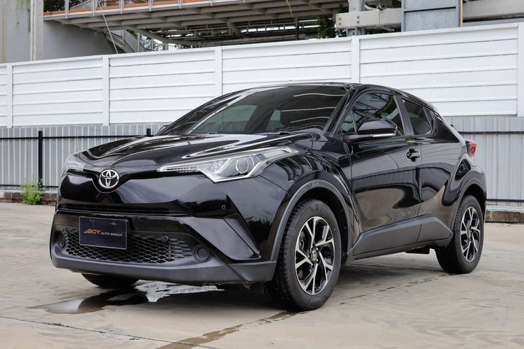 รถ Toyota C-HR 1.8 Entry สี ดำ