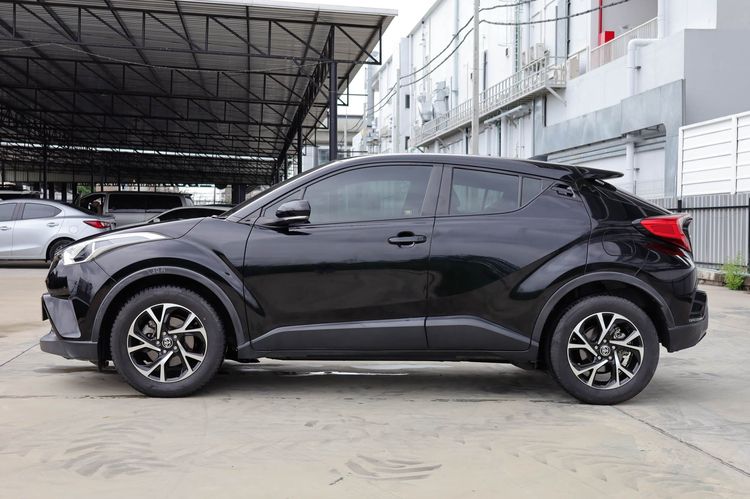Toyota C-HR 2020 1.8 Entry Utility-car เบนซิน ไม่ติดแก๊ส เกียร์อัตโนมัติ ดำ รูปที่ 4