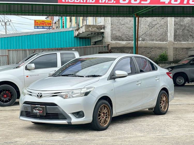 Toyota Vios 2015 1.5 J Sedan เบนซิน ไม่ติดแก๊ส เกียร์อัตโนมัติ เทา รูปที่ 4