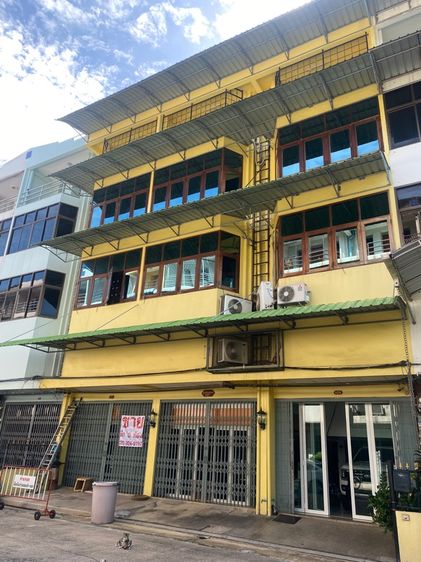 อาคารพาณิชย์ 3 ห้อง รูปที่ 2