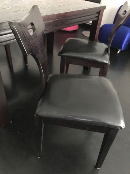 โต๊ะอาหารไม้ 4 ที่นั่ง ชุด รูปที่ 3