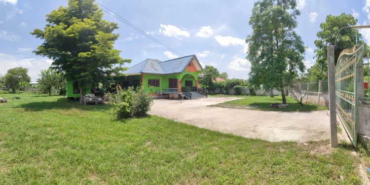 ขายบ้านสวน✅บ้าน 2 หลัง  
เจ้าของขายเอง  เนื้อที่ 1 ไร่ 2 งาน 55 ตรว 
☘️มีบ่อปลา
☘️ล้อมรั้ว
🎈ใกล้โรบินสัน(เดินทาง 10 นาที)
พิกัด ต.โคกลำพาน อ.เมือง จ.ลพบุรี
🙏ราคา 3,500,000 บาท🙏
086-130-7741 (โบว์) รูปที่ 2