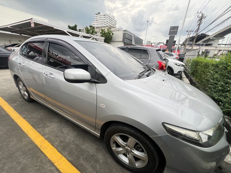 Honda City 2010 1.5 V Sedan เบนซิน เกียร์อัตโนมัติ บรอนซ์เงิน รูปที่ 4