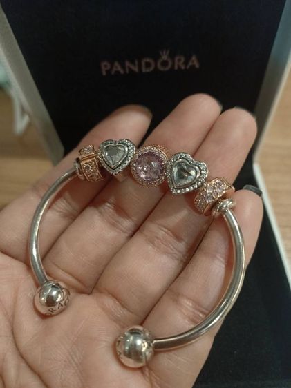 กำไลข้อมือ Pandora พร้อมกล่อง charm สวยมากวิ๊งวิบวับ รูปที่ 5