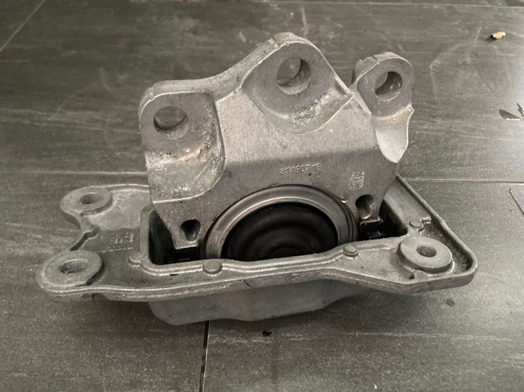 ยางแท่นเครื่อง Volvo S80 V60 V70 S60 XC60 XC90 S90 ของแท้ สภาพดี 2010 2011 2012 2013 2014 2015 2016 31277689 31460716 รูปที่ 7