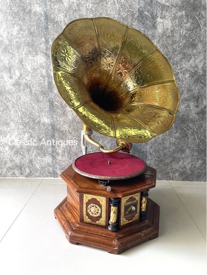 เครื่องเล่นแผ่นเสียง ปากแตรทองเหลือง รูปที่ 10