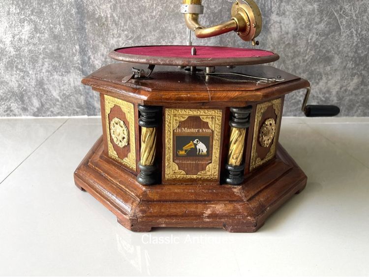 เครื่องเล่นแผ่นเสียง ปากแตรทองเหลือง รูปที่ 4