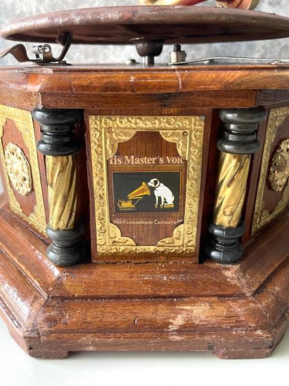 เครื่องเล่นแผ่นเสียง ปากแตรทองเหลือง รูปที่ 5