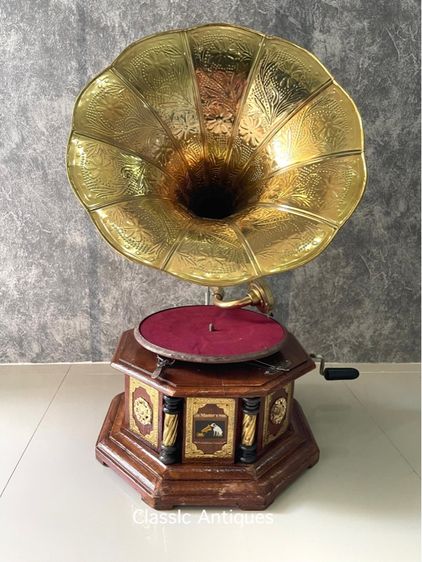 เครื่องเล่นแผ่นเสียง ปากแตรทองเหลือง รูปที่ 2