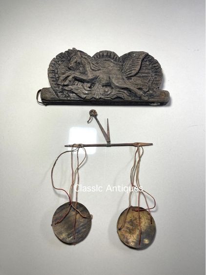 ตาชั่ง กล่องแกะสลักลายม้า โบราณเก่าสะสม A12 รูปที่ 6