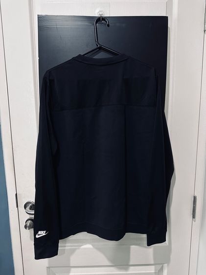 เสื้อสเว็ตเตอร์คอกลม แบรนด์ Nike รูปที่ 2