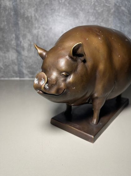 รูปปั้น หมู ทองเหลือง สะสม รูปที่ 3