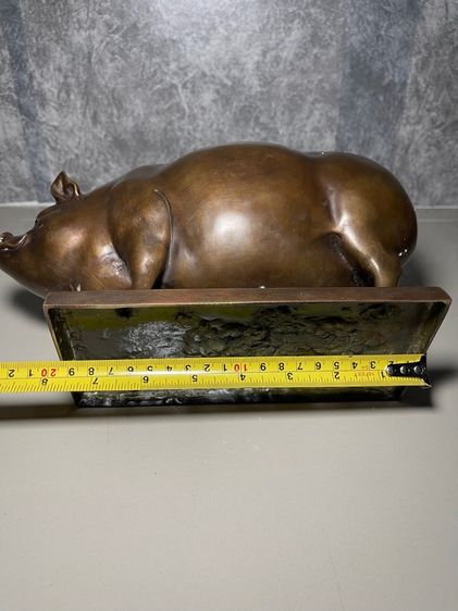 รูปปั้น หมู ทองเหลือง สะสม รูปที่ 11