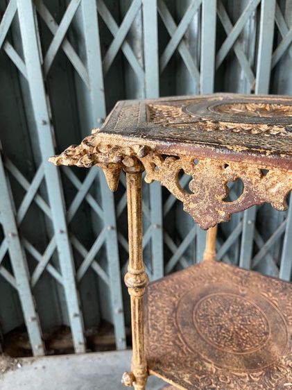 ชั้นหลุยส์ เหล็กหล่อ สะสม รูปที่ 9