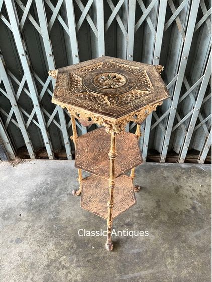 ชั้นหลุยส์ เหล็กหล่อ สะสม รูปที่ 4