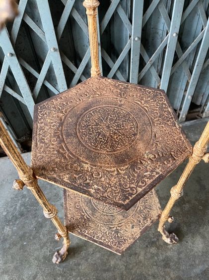 ชั้นหลุยส์ เหล็กหล่อ สะสม รูปที่ 7