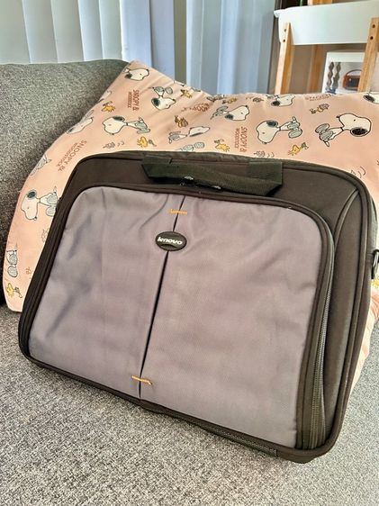 กระเป๋าใส่โน้ตบุ๊กLENOVO ของแท้ สภาพดีราคาถูก รูปที่ 4
