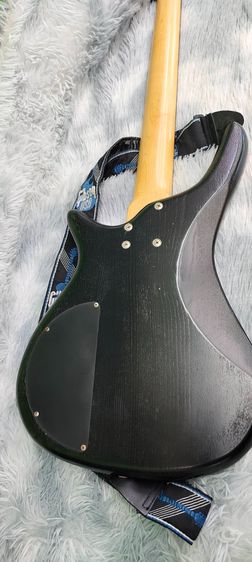กีต้าร์เบสไฟฟ้า Paramount สีดำด้าน สภาพสวย พร้อมสายสะพาย Gibson มือสอง รูปที่ 4