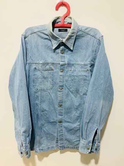 เสื้อยีนส์แจ็คเก็ต Comme ca du mode แท้ 💯 size วัดจริงขนาด อก 21.5 ยาว 27 นิ้ว สภาพดีสีเฟดสวย ผ้ายืดหยุ่นดีหายากน่าสะสมครับ