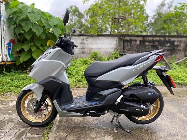 Honda Click 160 2024 สีเทา รูปที่ 3