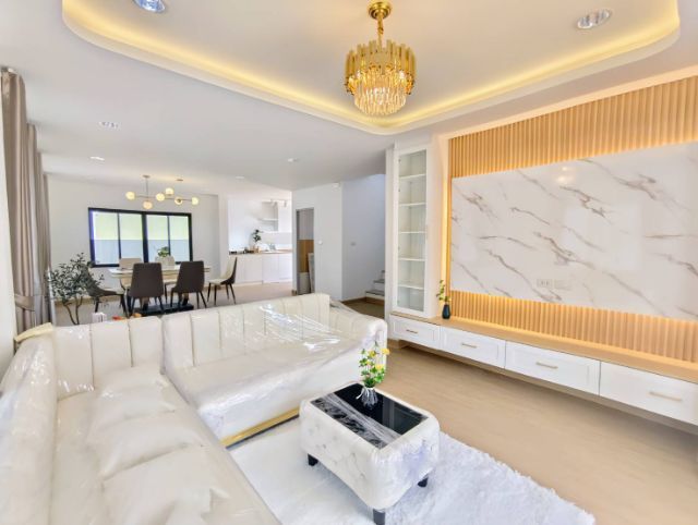 ตกแต่งครบ 2025 🔥 บ้านสวย หลังใหญ่ อยู่ก็ได้ ทำธุรกิจก็ดี เฟอร์ครบ จบในงบ 3.35 ล้าน รูปที่ 4