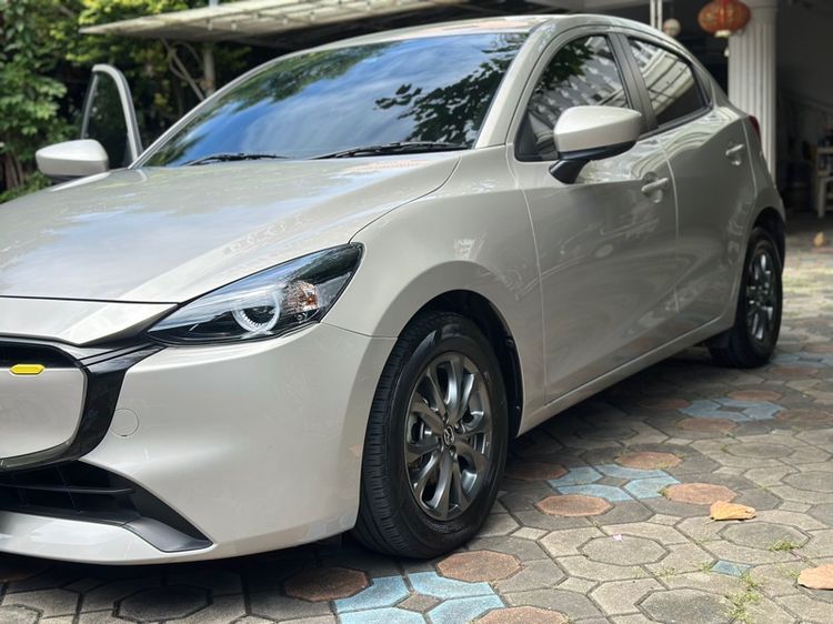Mazda Mazda 2 2023 เบนซิน ไม่ติดแก๊ส เกียร์อัตโนมัติ เบจ รูปที่ 2