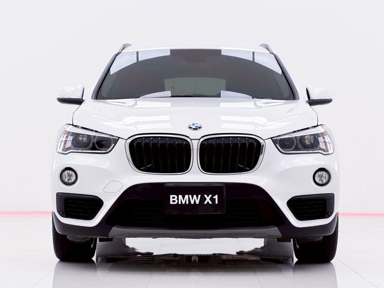 BMW X1 2020 1.5 sDrive18i Iconic Utility-car เบนซิน ไม่ติดแก๊ส เกียร์อัตโนมัติ ขาว รูปที่ 3