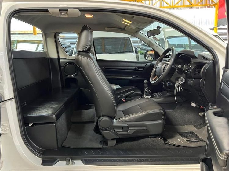 Toyota Hilux Revo 2022 2.4 Entry Pickup ดีเซล ไม่ติดแก๊ส เกียร์ธรรมดา ขาว รูปที่ 3