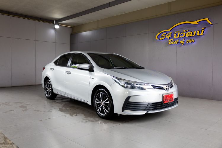 รถ Toyota Altis 1.6 G สี เทา
