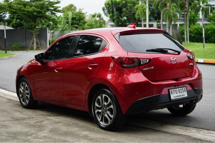 Mazda Mazda 2 2017 1.5 XD Sport High Plus L Sedan ดีเซล ไม่ติดแก๊ส เกียร์อัตโนมัติ แดง รูปที่ 3