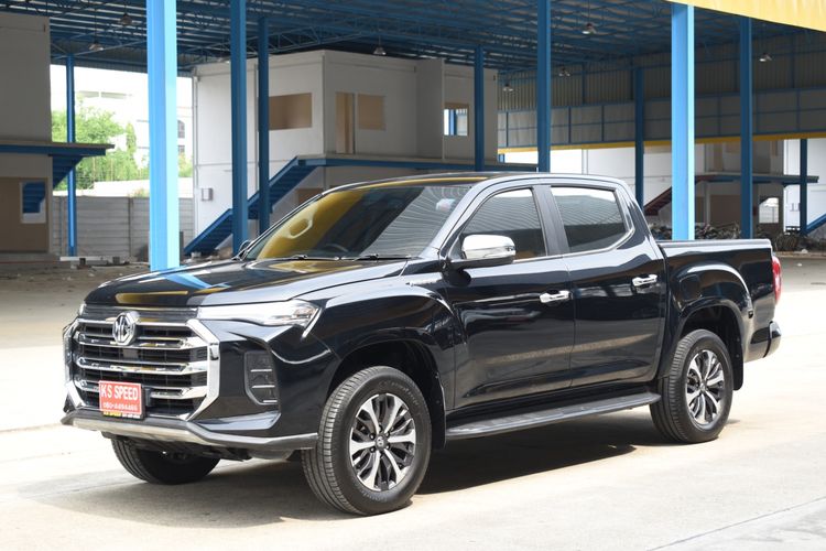 รถ MG Extender 2.0 Grand X สี ดำ