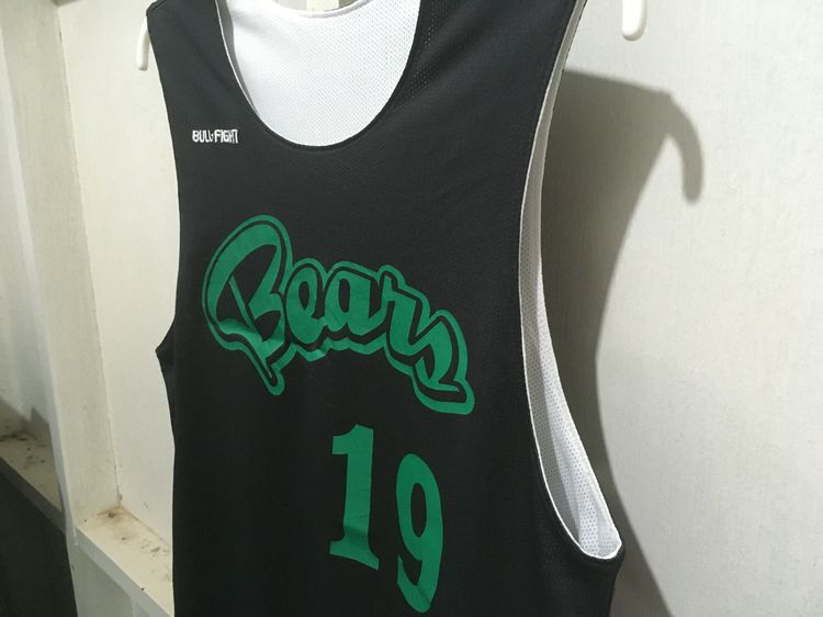เสื้อกีฬา BasketBall แบรนด์ BULL-FIGHT (ใส่ได้2ด้าน) สีขาวกับดำ รูปที่ 5