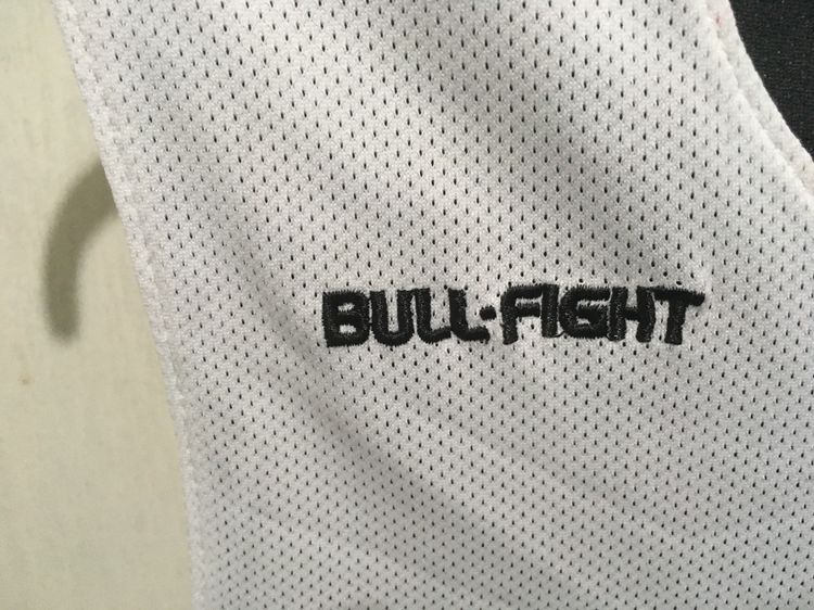 เสื้อกีฬา BasketBall แบรนด์ BULL-FIGHT (ใส่ได้2ด้าน) สีขาวกับดำ รูปที่ 12