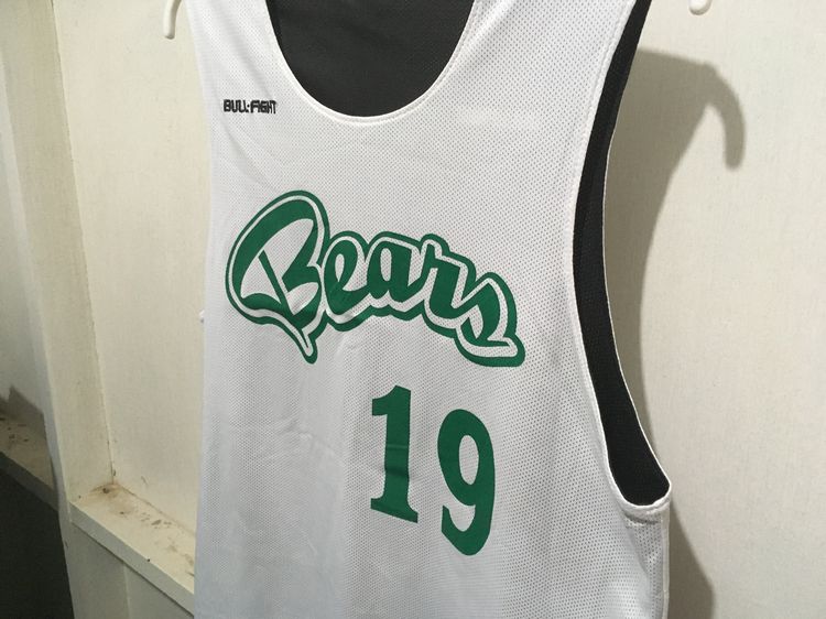 เสื้อกีฬา BasketBall แบรนด์ BULL-FIGHT (ใส่ได้2ด้าน) สีขาวกับดำ รูปที่ 11