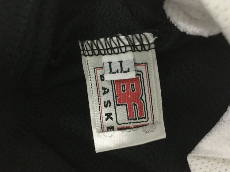 เสื้อกีฬา BasketBall แบรนด์ BULL-FIGHT (ใส่ได้2ด้าน) สีขาวกับดำ รูปที่ 13