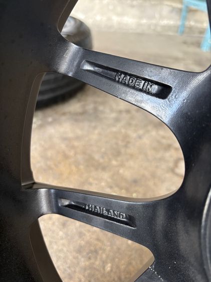 ล้อแม็กขอบ15 SSW ก้านY 4รู100 กว้าง6.5 ออฟ35 งานไทย สภาพสวยมากๆ ไม่มีซ่อม (ล้อทำสีมาใหม่เพื่อความสวยงาม) พร้อมยางAPOLLO195-60-15 ปี20    รูปที่ 4